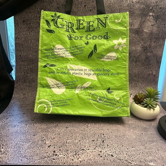 Wicked Tote Bag and Starbucks Coffee Gravity Tumbler - Picture 6 of 8